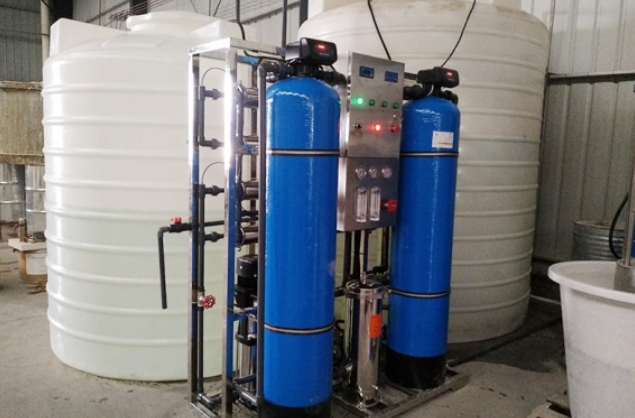 工業(yè)<a href=http://m.zgsankai.com/fstcjssb/ target=_blank class=infotextkey>反滲透凈水設備</a>